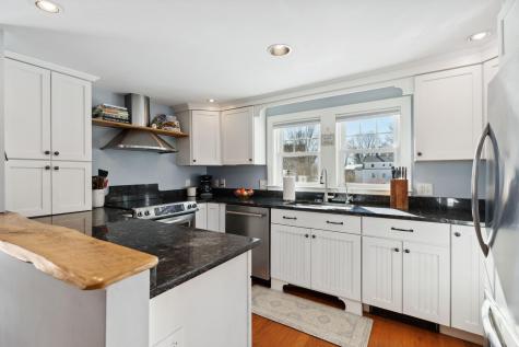 457 E Main Street Yarmouth ME 04096