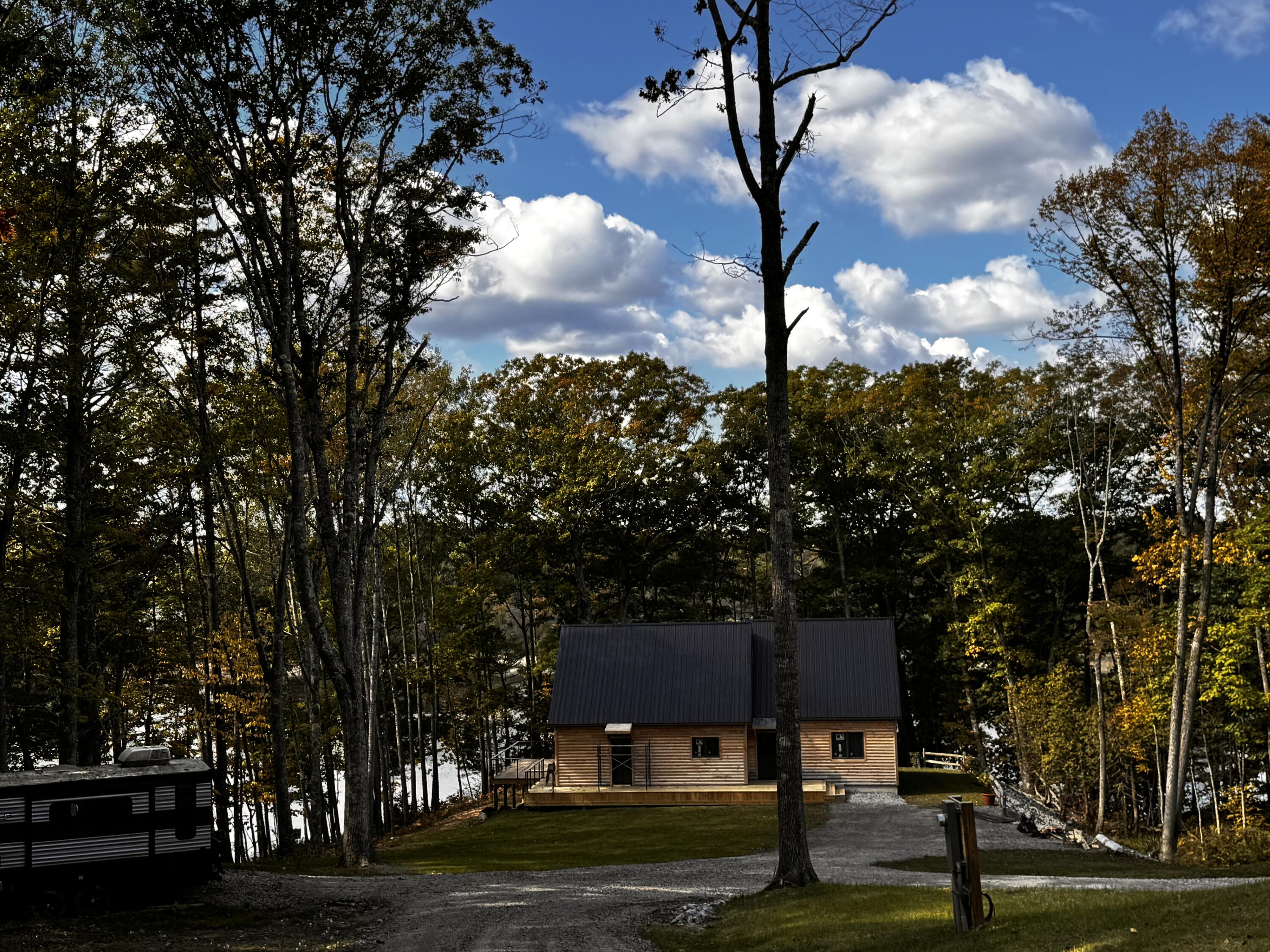 886 Middle Road Dresden ME 04342