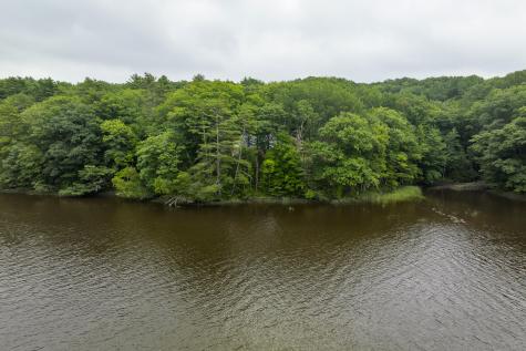 886 Middle Road Dresden ME 04342