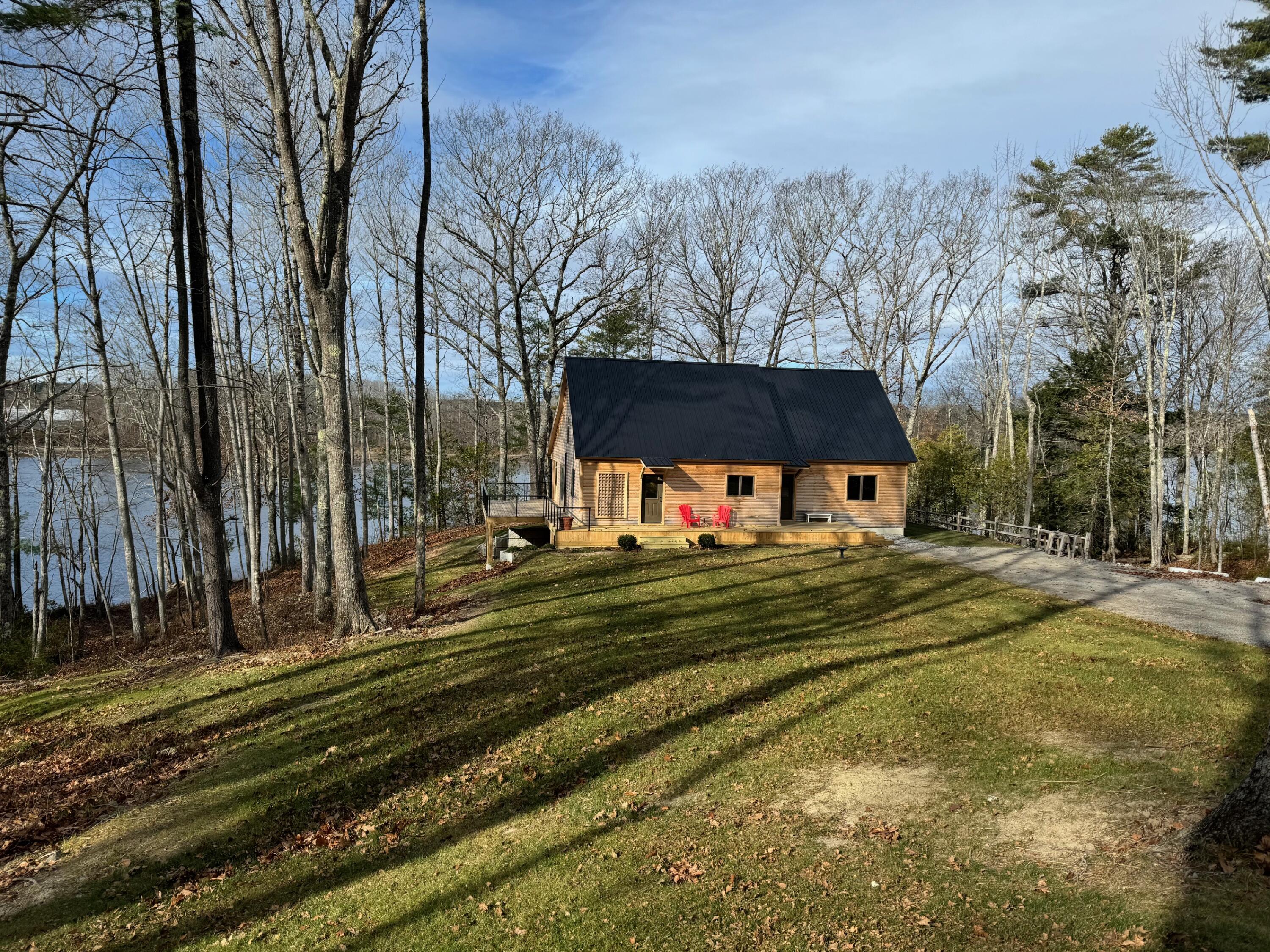 886 Middle Road Dresden ME 04342