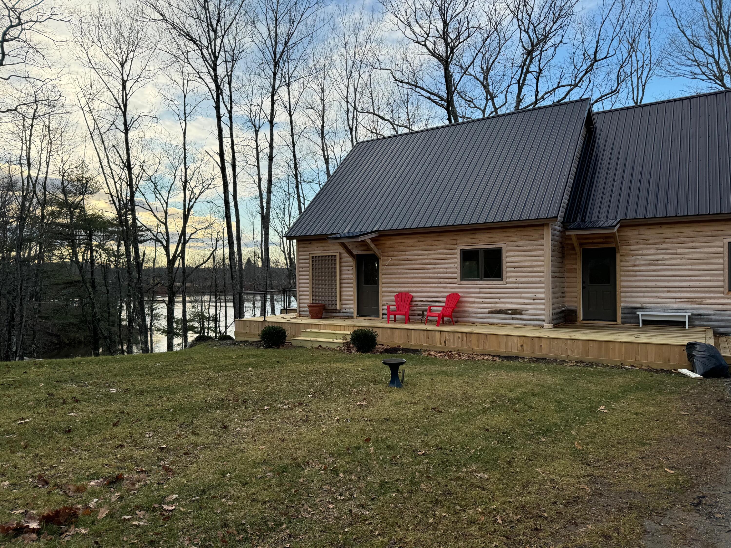 886 Middle Road Dresden ME 04342