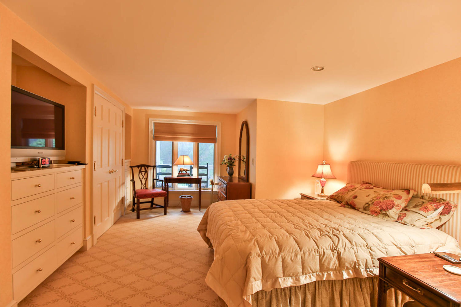 112 Shore Road York ME 03902