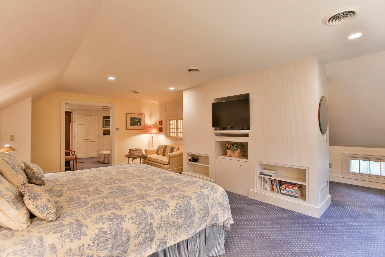 112 Shore Road York ME 03902