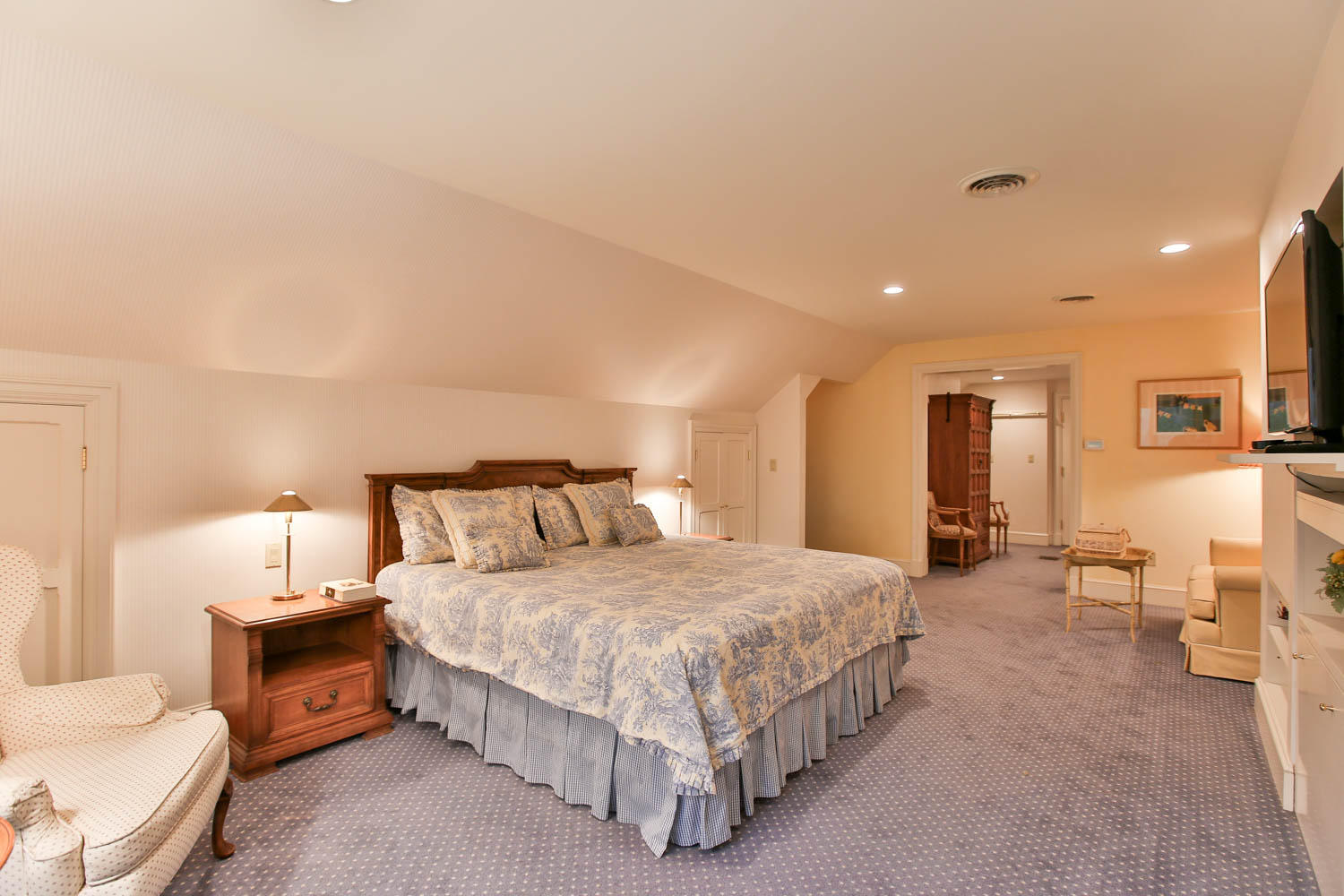 112 Shore Road York ME 03902
