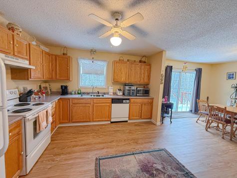 2094 Glenwood Avenue Hermon ME 04401