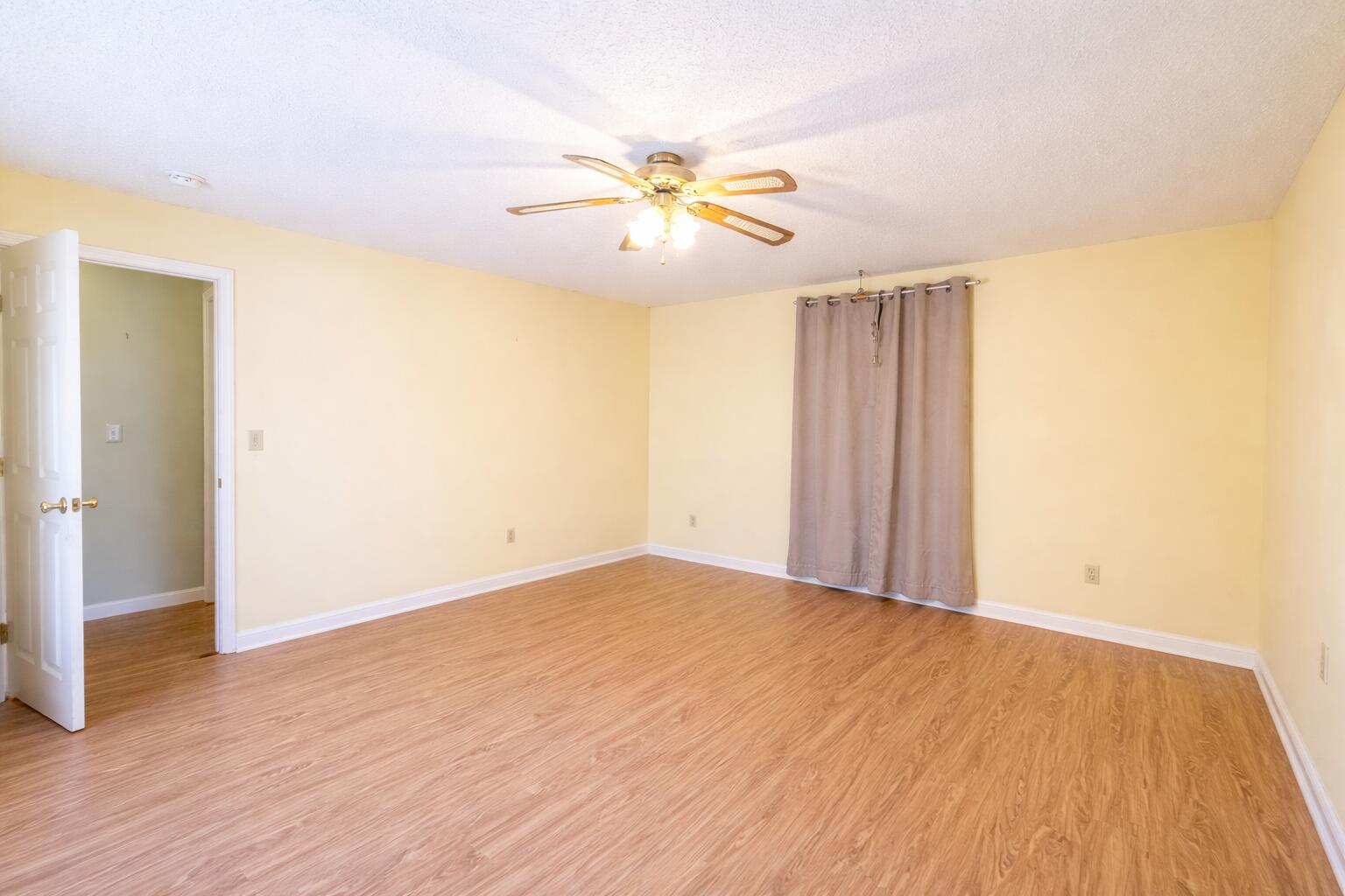 2094 Glenwood Avenue Hermon ME 04401
