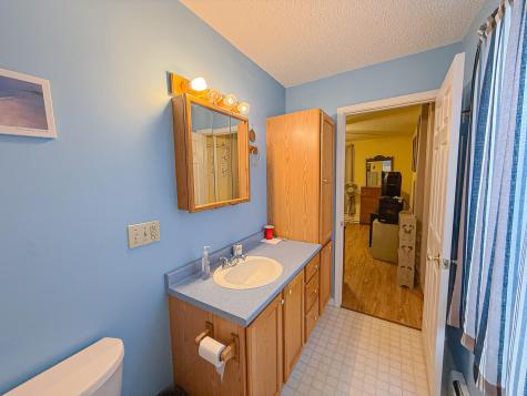 2094 Glenwood Avenue Hermon ME 04401