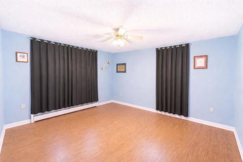 2094 Glenwood Avenue Hermon ME 04401