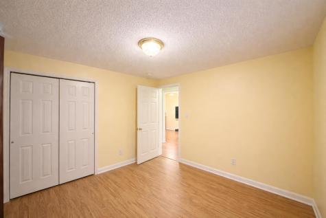 2094 Glenwood Avenue Hermon ME 04401