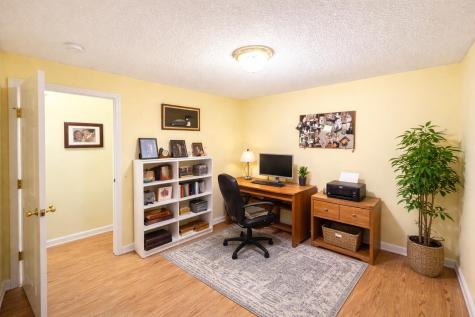 2094 Glenwood Avenue Hermon ME 04401