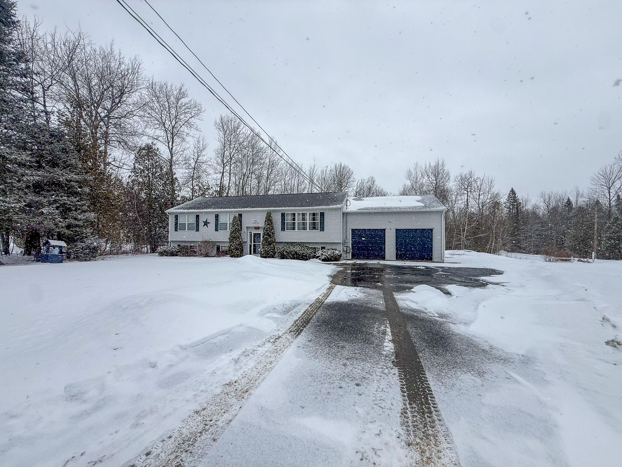 2094 Glenwood Avenue Hermon ME 04401