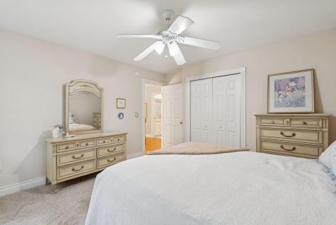 2 Surrey Lane Falmouth ME 04105