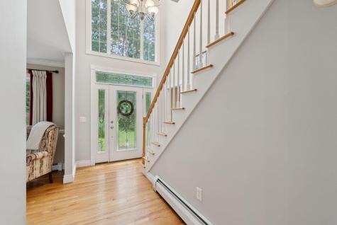 2 Surrey Lane Falmouth ME 04105