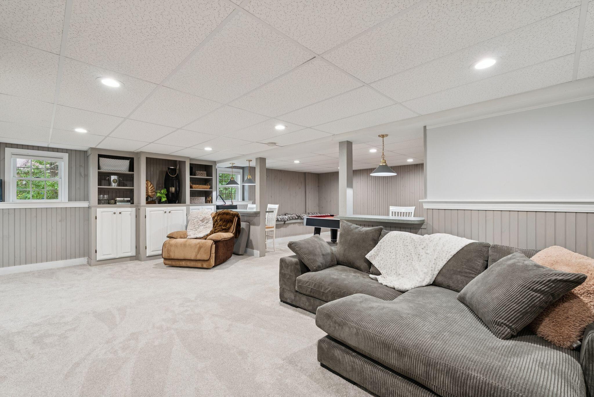 2 Surrey Lane Falmouth ME 04105