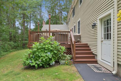 2 Surrey Lane Falmouth ME 04105