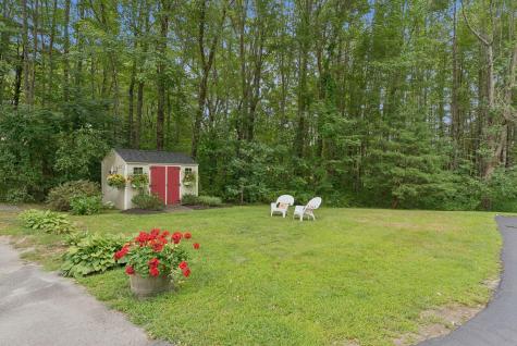 2 Surrey Lane Falmouth ME 04105
