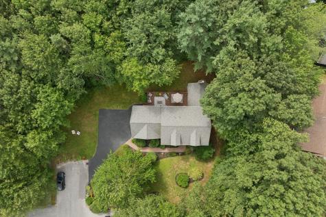 2 Surrey Lane Falmouth ME 04105