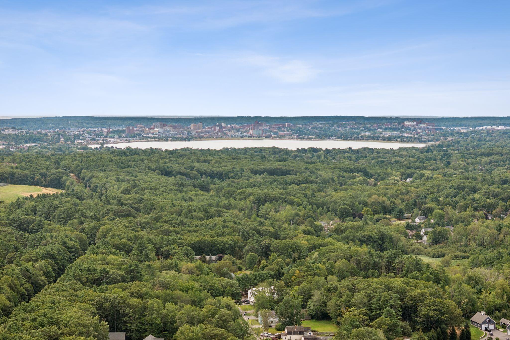 2 Surrey Lane Falmouth ME 04105