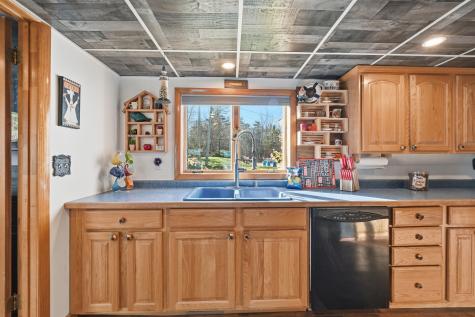 88 Barnard Cove Greene ME 04236