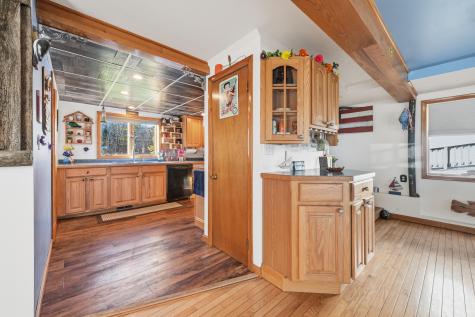 88 Barnard Cove Greene ME 04236