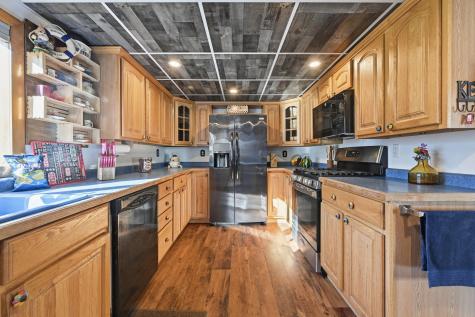 88 Barnard Cove Greene ME 04236