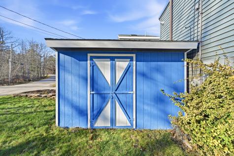 88 Barnard Cove Greene ME 04236