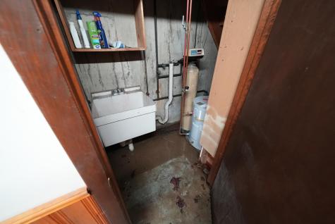 48 Customs Loop Houlton ME 04730