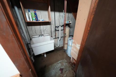 48 Customs Loop Houlton ME 04730