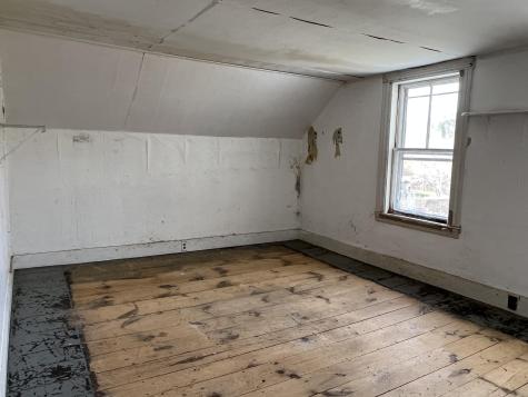 26 S Railroad Street Roxbury ME 04275