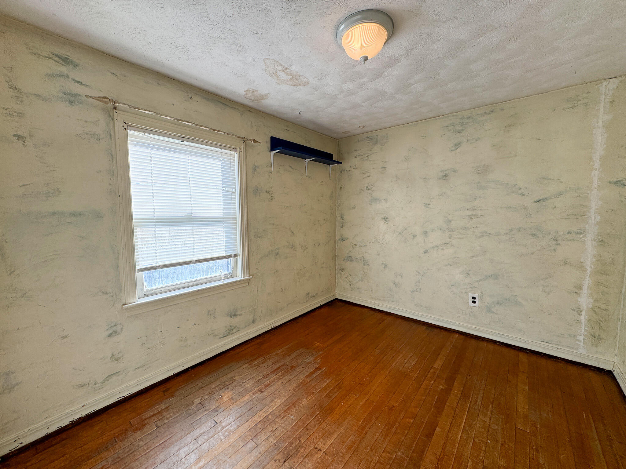 40 River Road Howland ME 04448