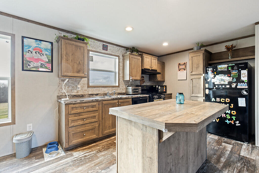 573 Pleasant View Ridge Road China ME 04358