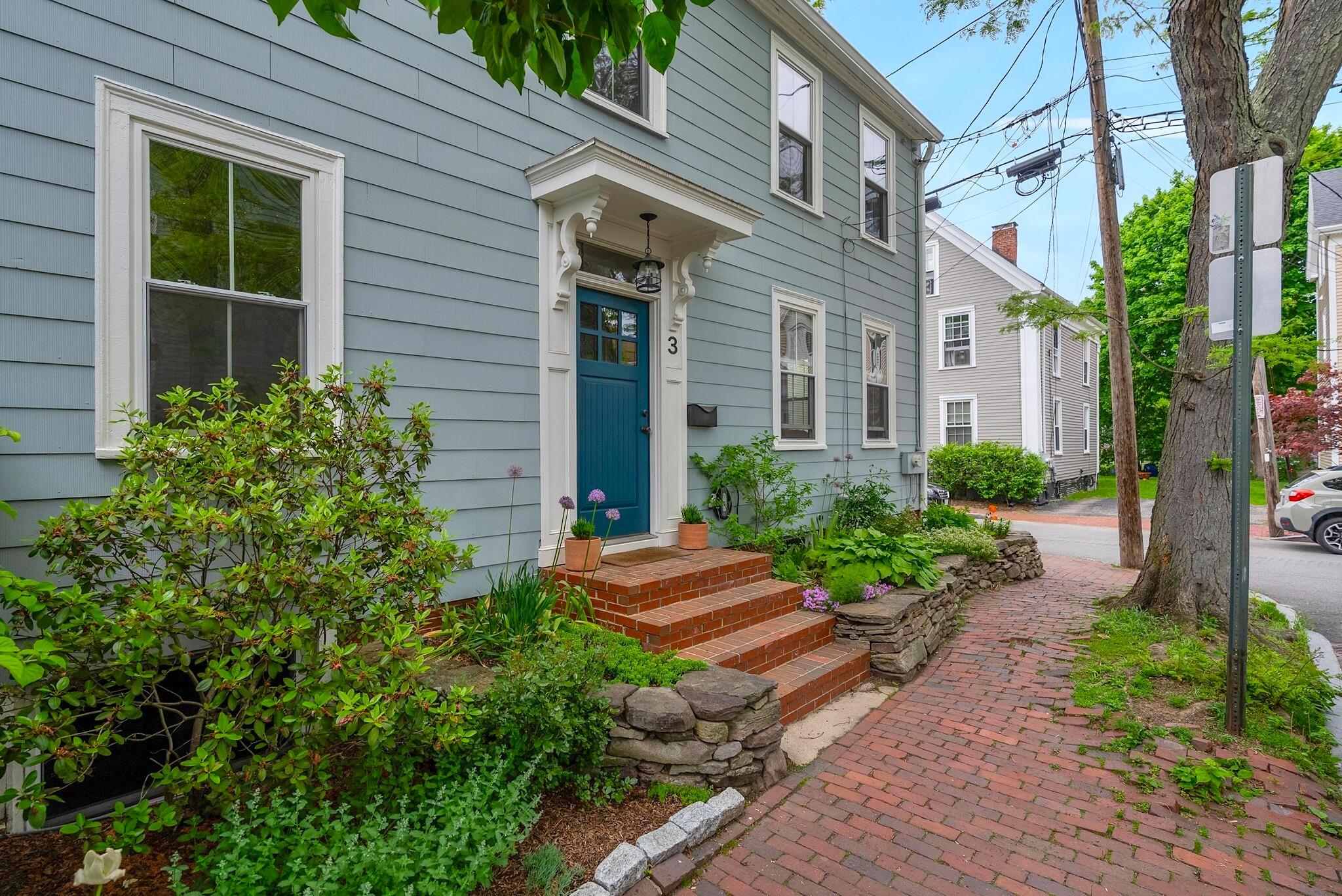 3 Taylor Street Portland ME 04102