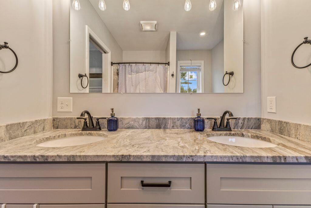 11 Estes Drive Standish ME 04085