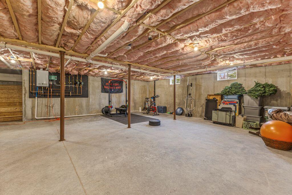 11 Estes Drive Standish ME 04085