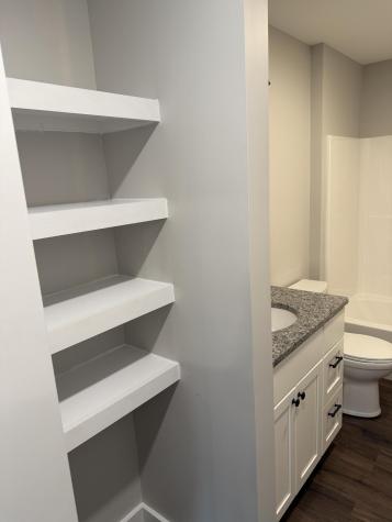 33 Overlook Way W Naples ME 04055