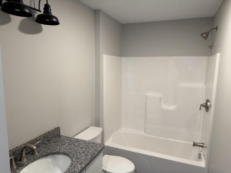33 Overlook Way W Naples ME 04055