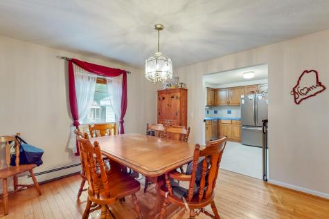31 Furlong Road Raymond ME 04071