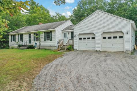 31 Furlong Road Raymond ME 04071