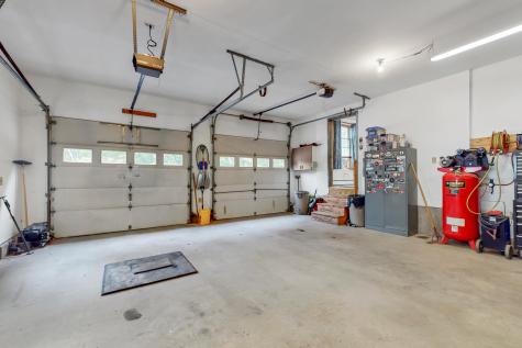 31 Furlong Road Raymond ME 04071