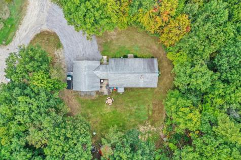 31 Furlong Road Raymond ME 04071
