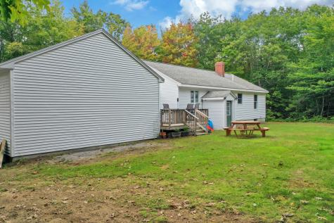 31 Furlong Road Raymond ME 04071