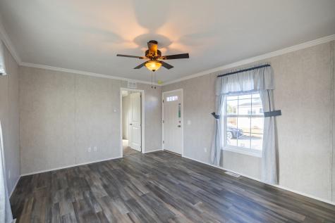 14 Julie Street Poland ME 04274