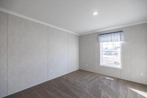14 Julie Street Poland ME 04274