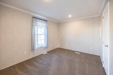 14 Julie Street Poland ME 04274