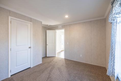 14 Julie Street Poland ME 04274