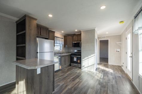14 Julie Street Poland ME 04274