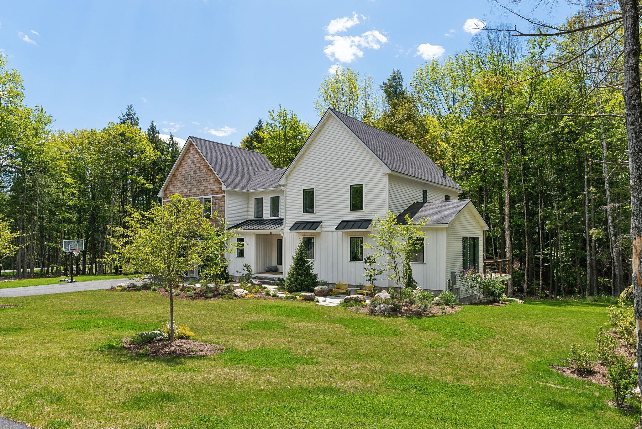 30 Peaceful Way Cumberland ME 04021