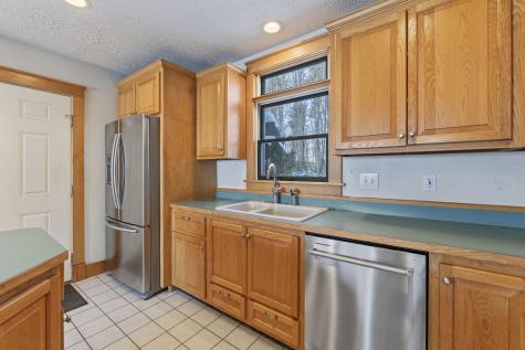 467 Bay Road Bowdoinham ME 04008