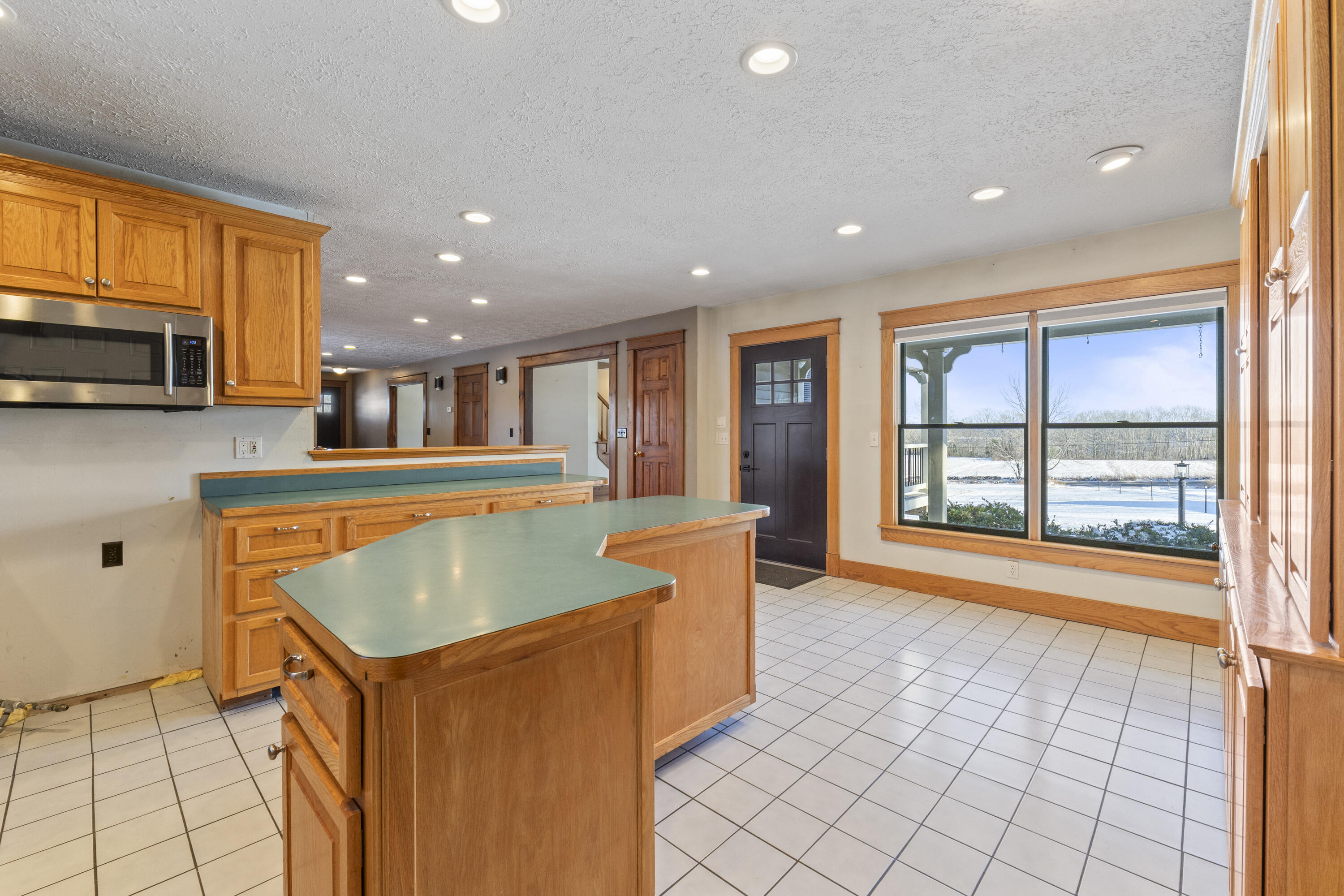 467 Bay Road Bowdoinham ME 04008