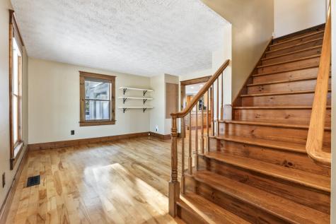 467 Bay Road Bowdoinham ME 04008